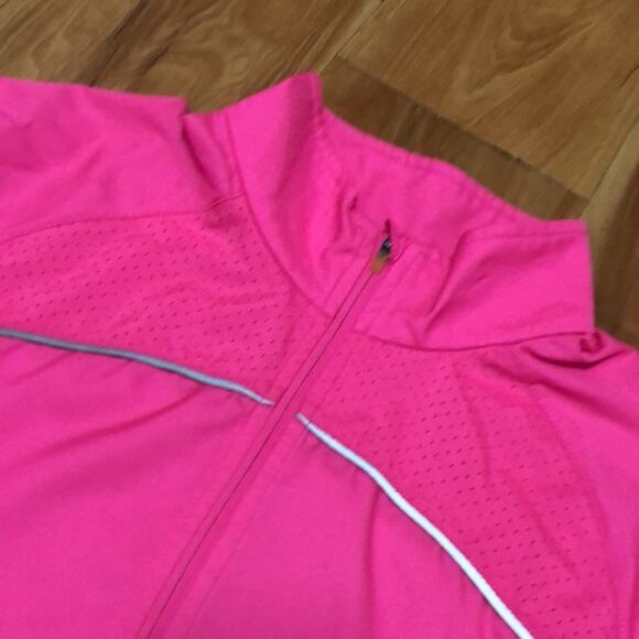 Reebok Pink Play Dry Windbreaker Size Medium - Picture 7 of 12